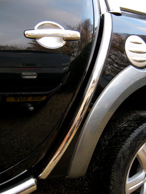 Rear Tub Finisher Trim - Single Cab ( 2 pcs ) for Mitsubishi L200 Preview