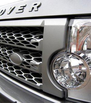 Landrover Discovery 3 Supercharged Style Front Grille - Grey Preview