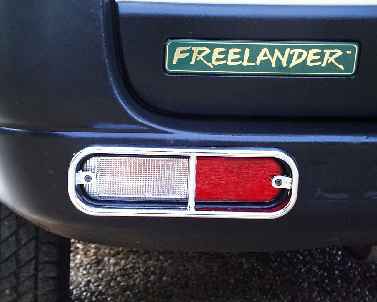 Rear Light Guards Chrome for Land Rover Freelander lamp new TD4 part