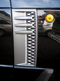 View Item Range Rover 2010 style Side Vents - Grey + Silver Mesh