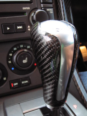 Range Rover Sport Gear Knob - Black Carbon Fibre Preview