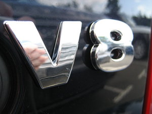 Range Rover Chrome Tailgate Lettering - V8 Preview