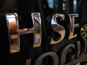 Range Rover L322 Tailgate Lettering HSE - CHROME Preview
