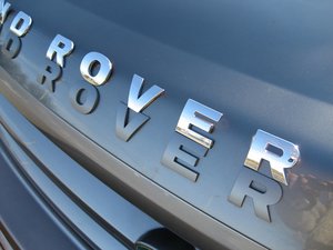Landrover Discovery 3 & 4 'LANDROVER' chrome bonnet lettering Preview