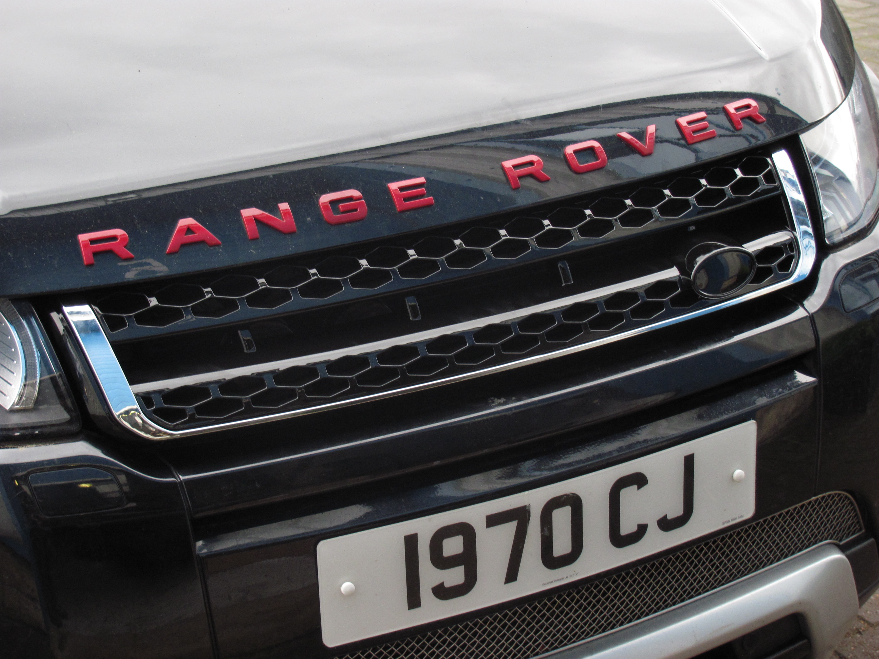 Facelift Black+chrome front grille for Range Rover Evoque Autobiography