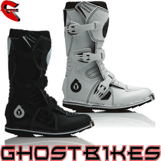 View Item SixSixOne 2012 Youth Comp Motocross Boots