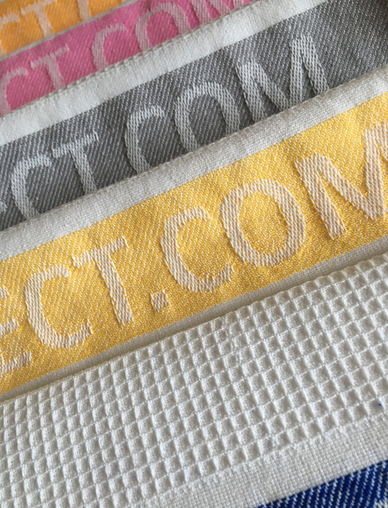 Shaws Direct Pack of 60 Dishcloths 14" x 15" (12 of each Colour