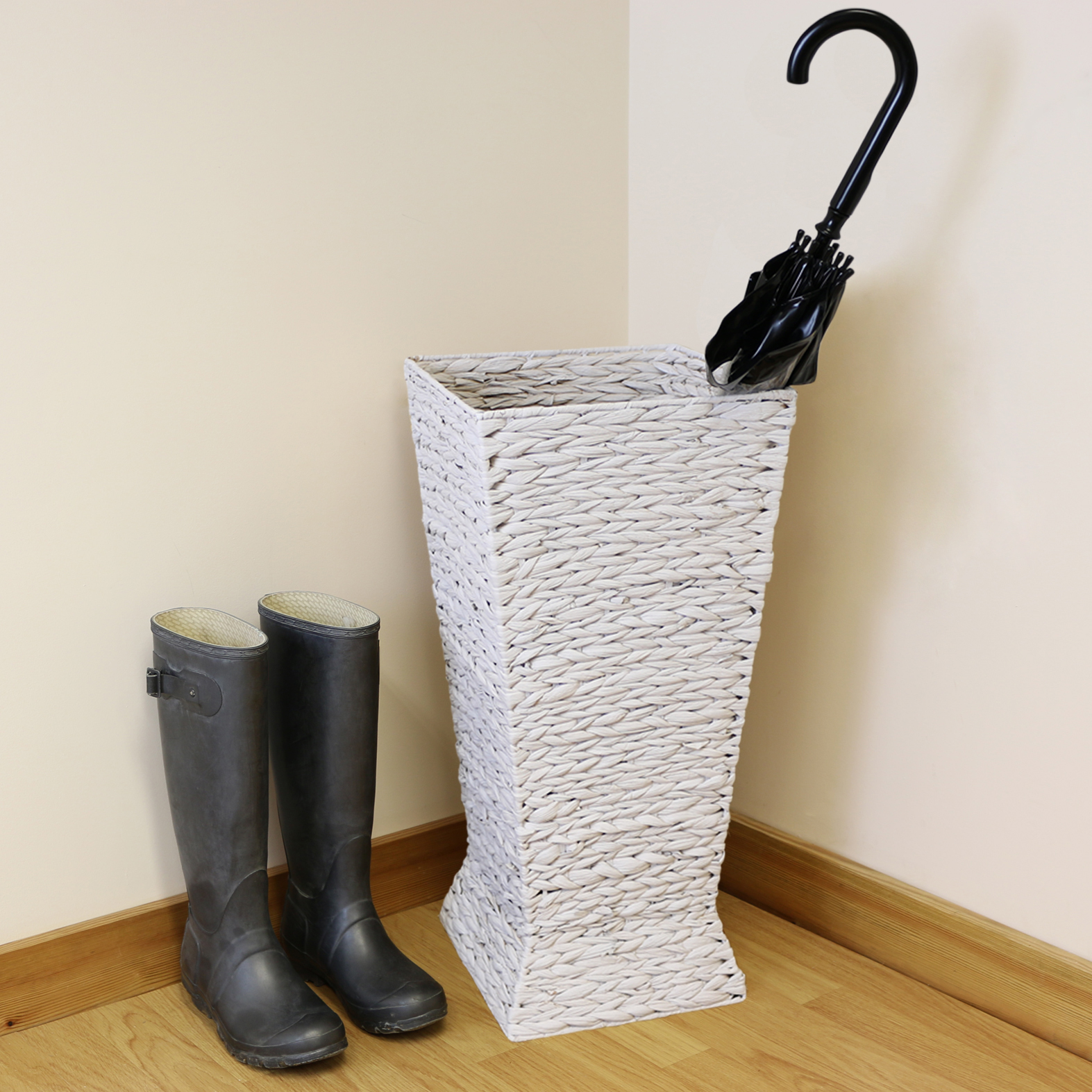 White Woven Wicker Umbrella Bin/Basket & Walking Stick Holder/Laundry