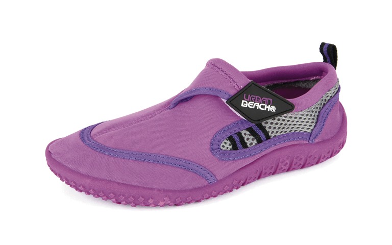 shoes for swimming in the sea