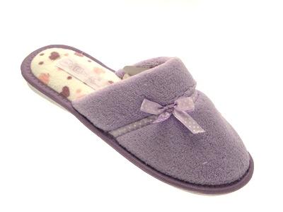 ladies slippers with a small heel