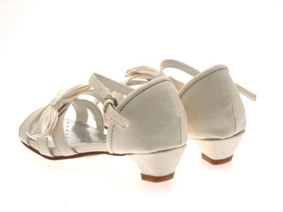 GIRLS KIDS SATIN FLOWER WEDDING BRIDAL BRIDESMAID IVORY CREAM SHOES SANDALS 6- 2 | eBay