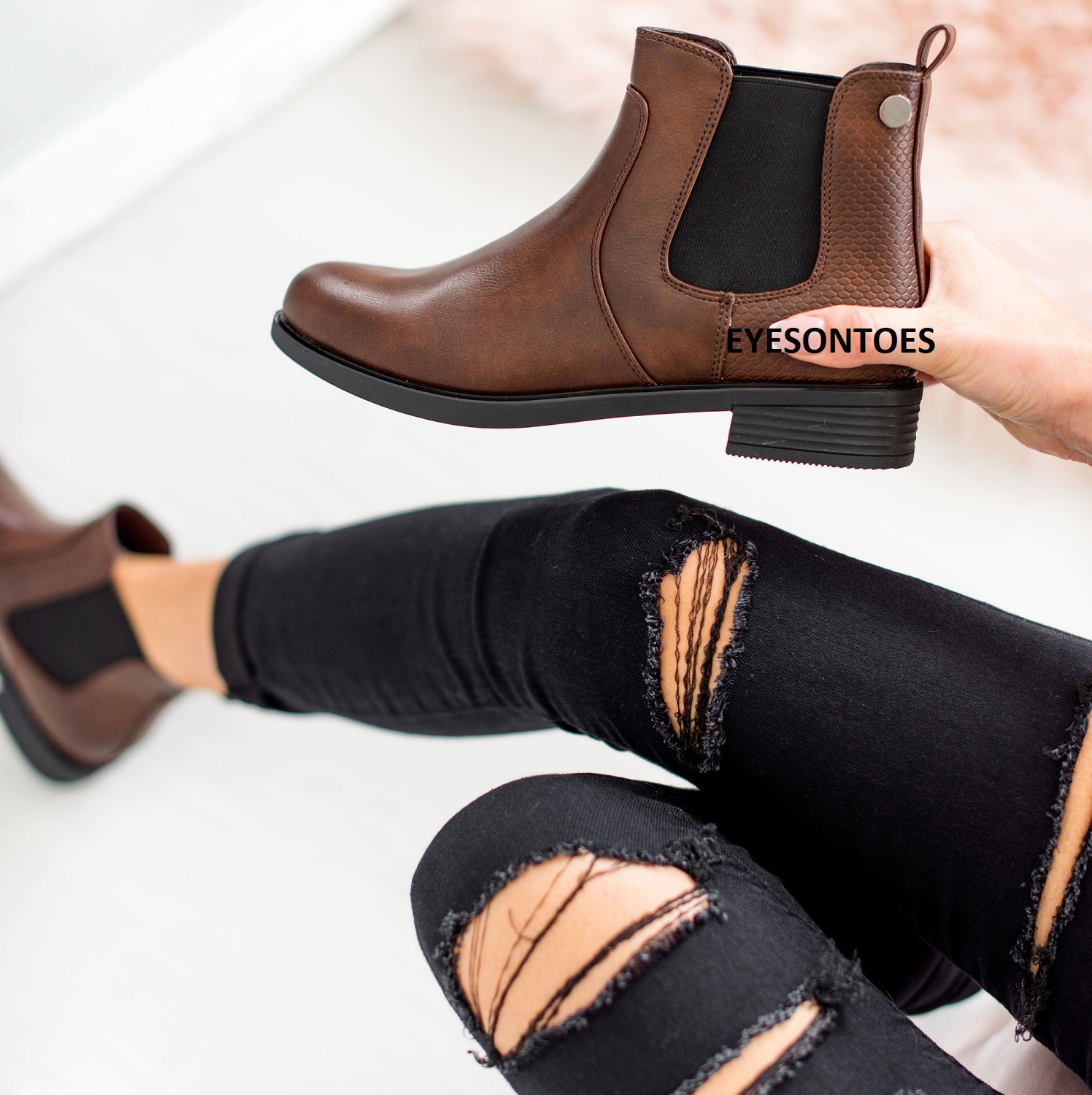 ladies shoe boots size 6