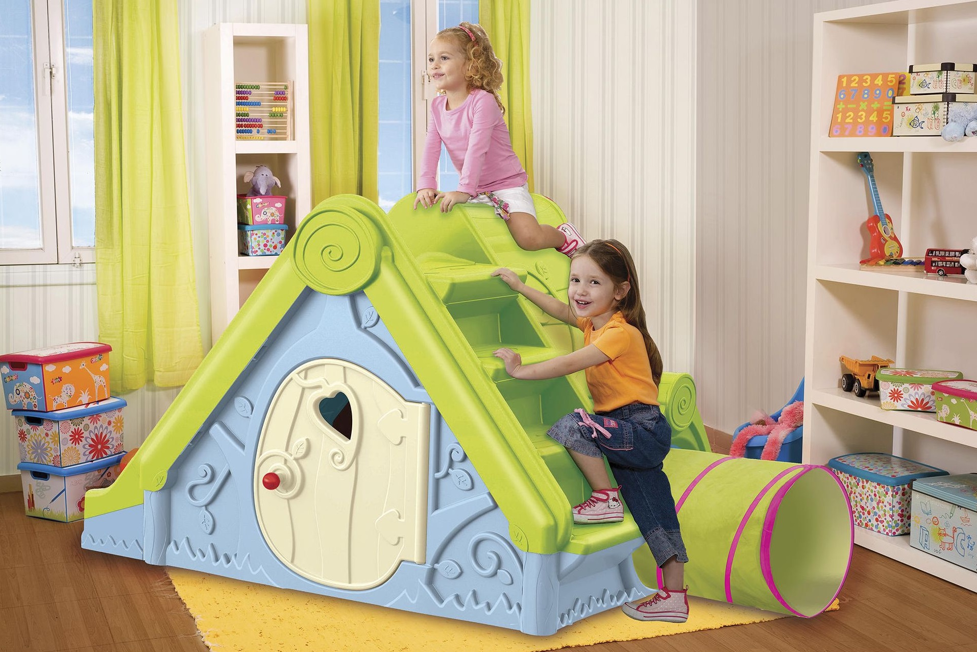 NEW Keter Funtivity Indoor & Outdoor Playhouse with Slide Ladder & Tunnel