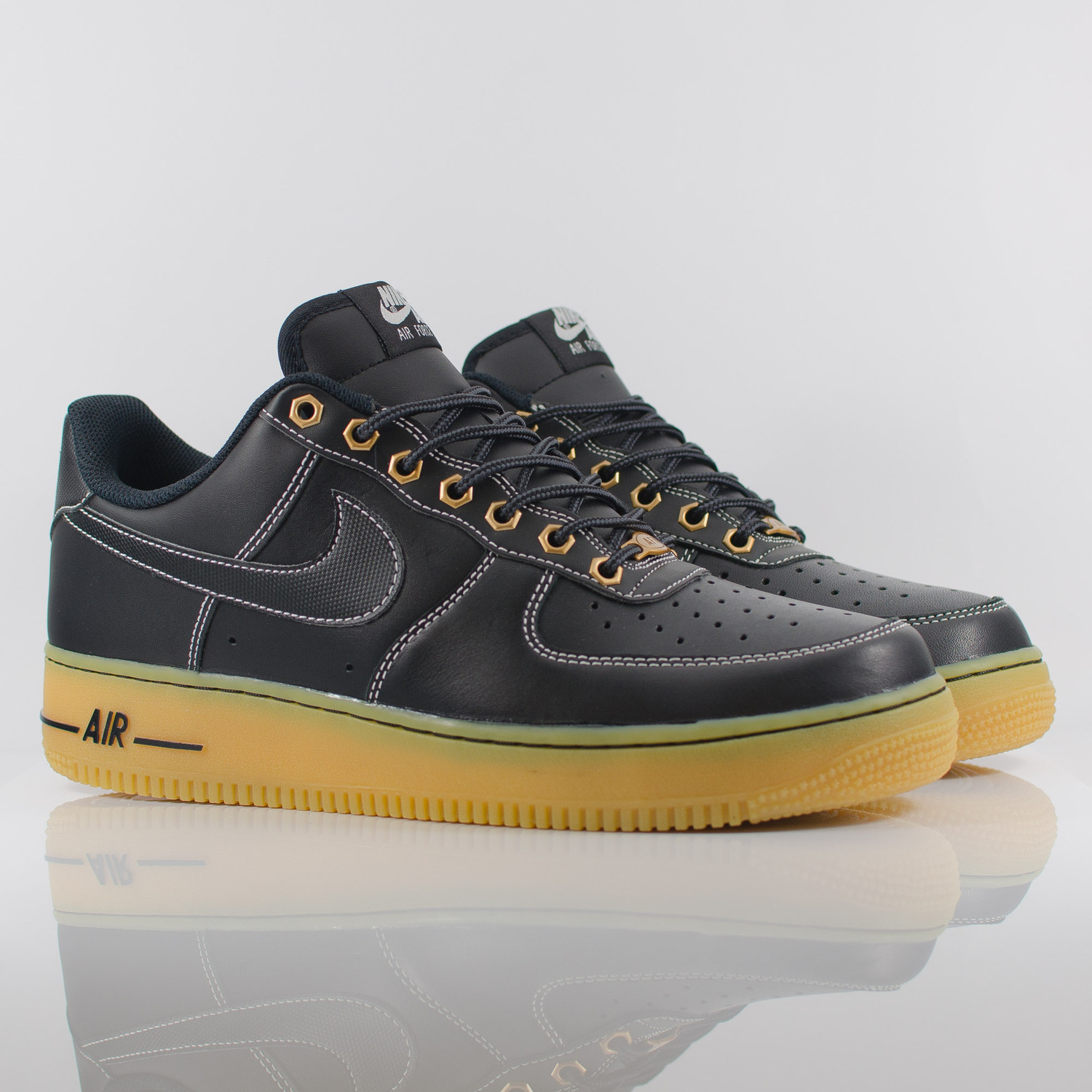 black nike air force 1 gum sole