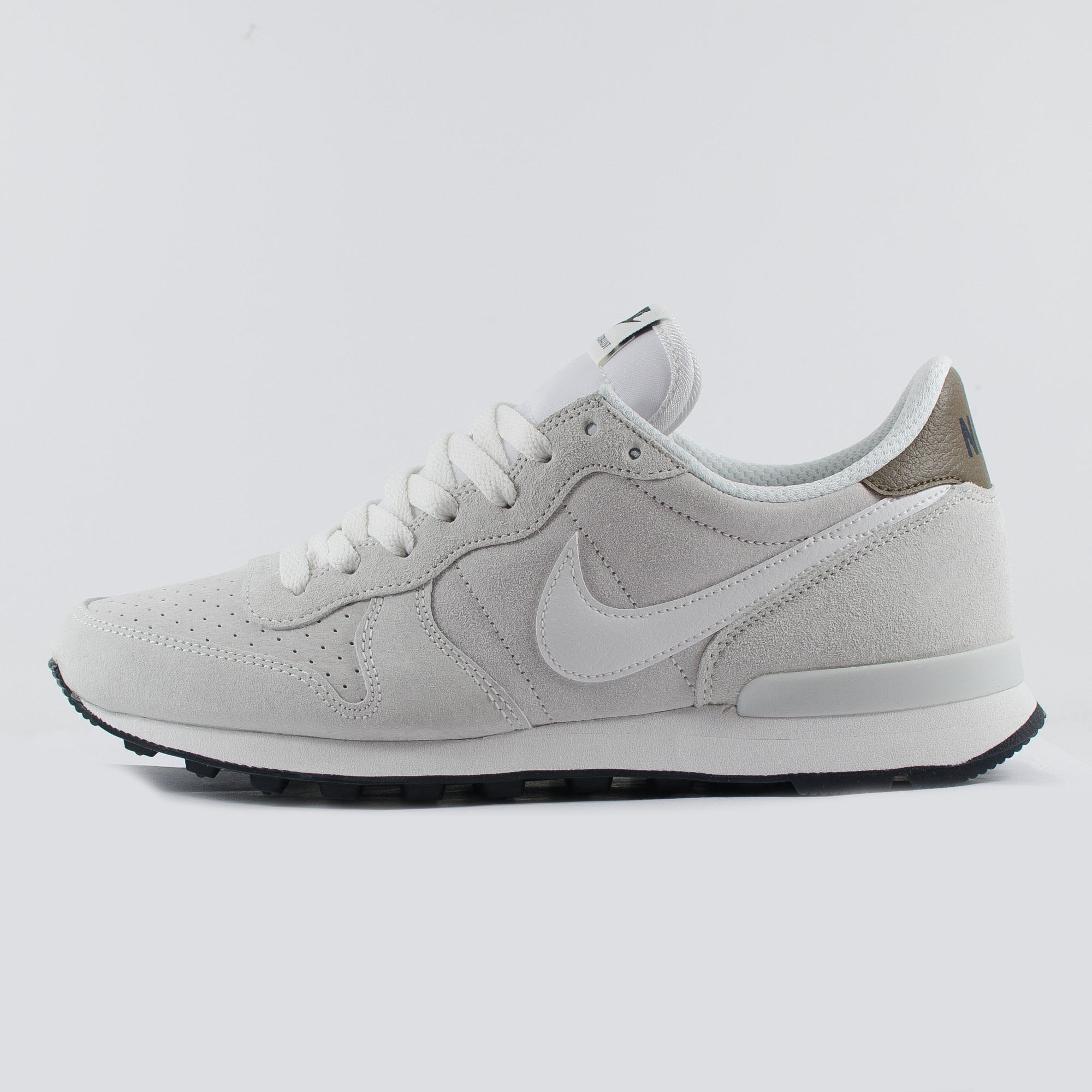 nike mens internationalist