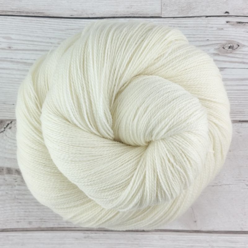 Sin Teñir 2 capas y encaje Yarns
