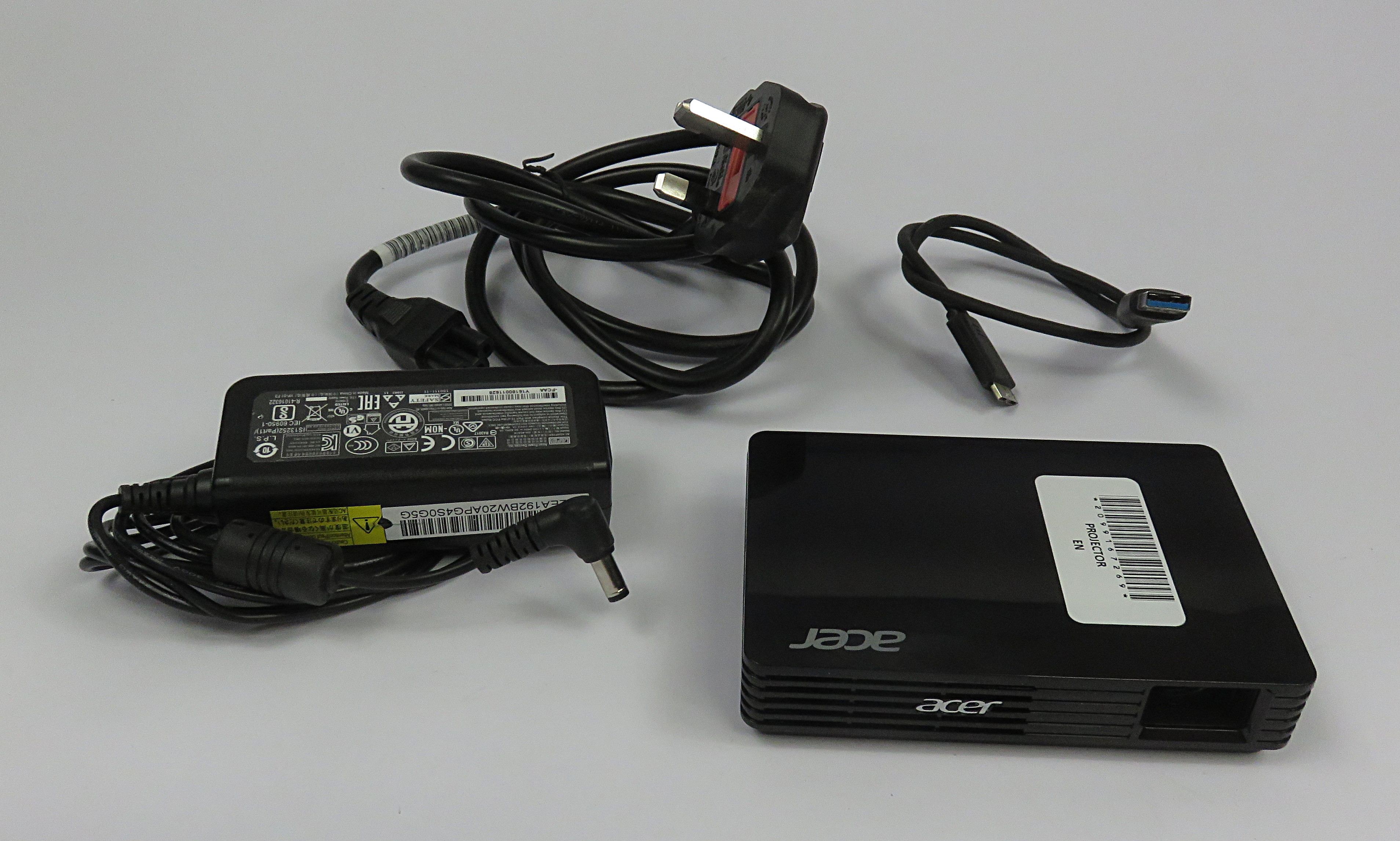 Acer C120 DLP LED Projector CWV1109 Kit w/ Power Supply & Cables | eBay