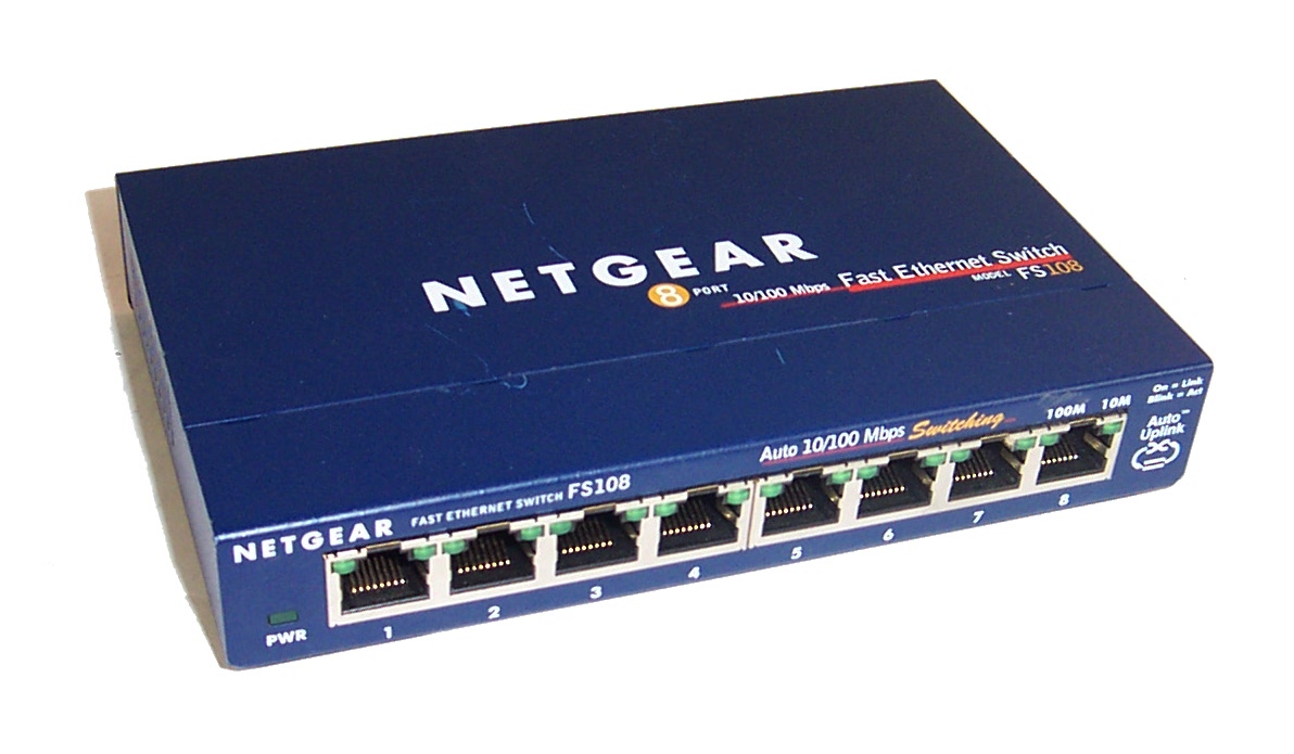 Fast s p a. Netgear fs108. Коммутатор Power JF Ethernet fs108p. Netgear 100mb. Netgear коммутатор 4 канальный.