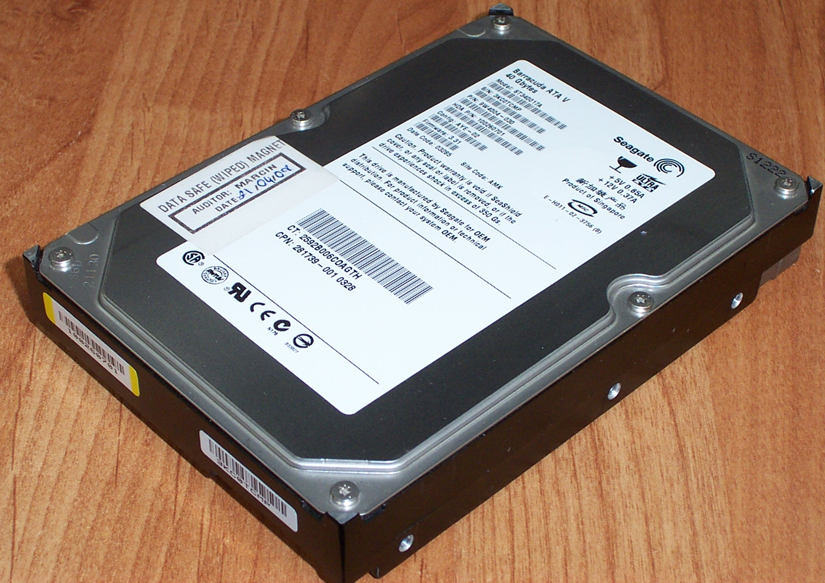 有關以下物品的詳細資料: seagate st340017a barracuda ata v 40gb