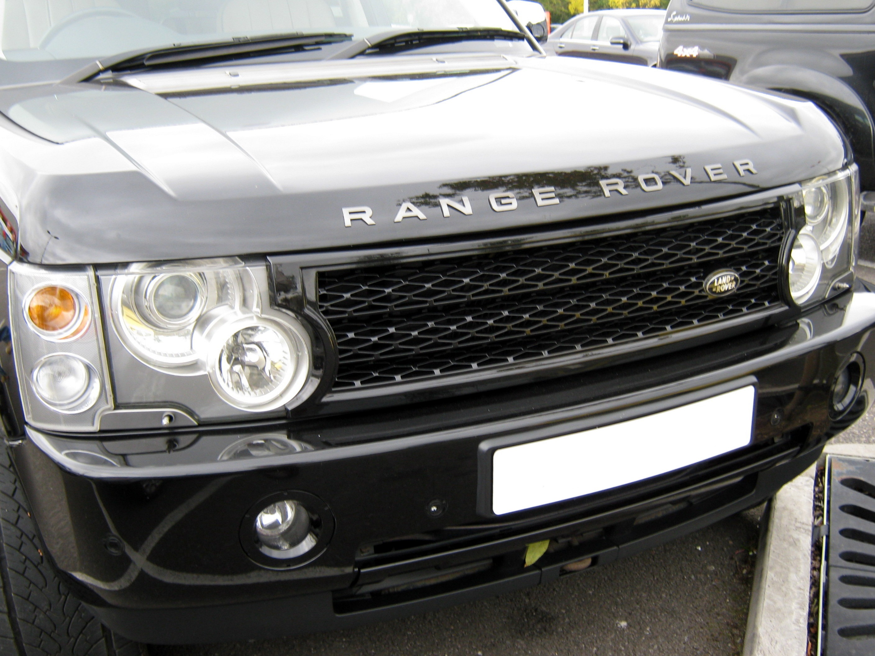 Black SUPERCHARGED conversion grille kit for Range Rover L322 0305