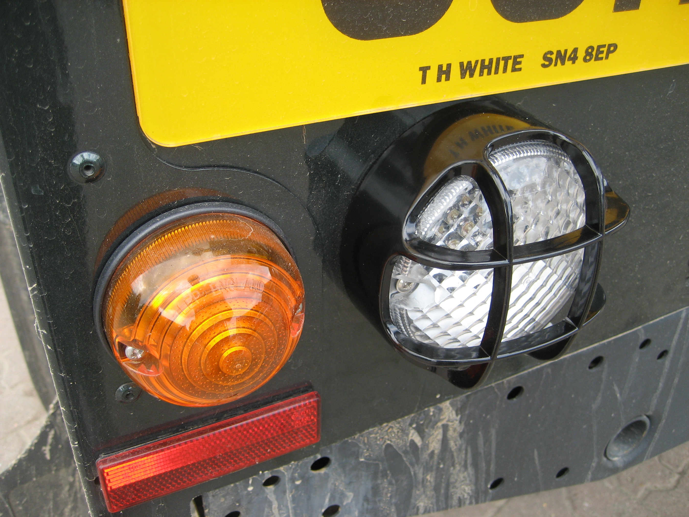 Rear Light Guard for Land Rover Defender NAS lamp NEW grille fog