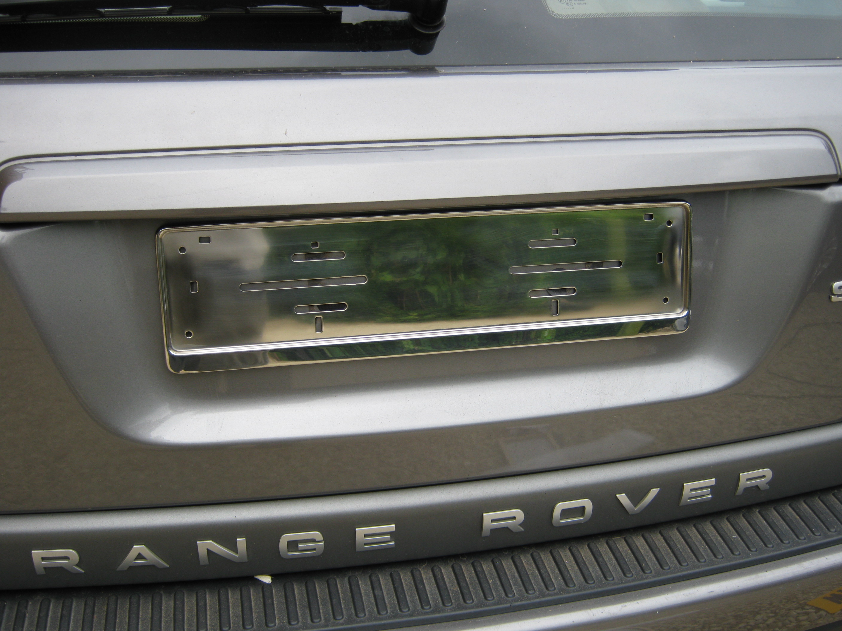 Chrome rear tailgate number plate surround frame for Range Rover Sport