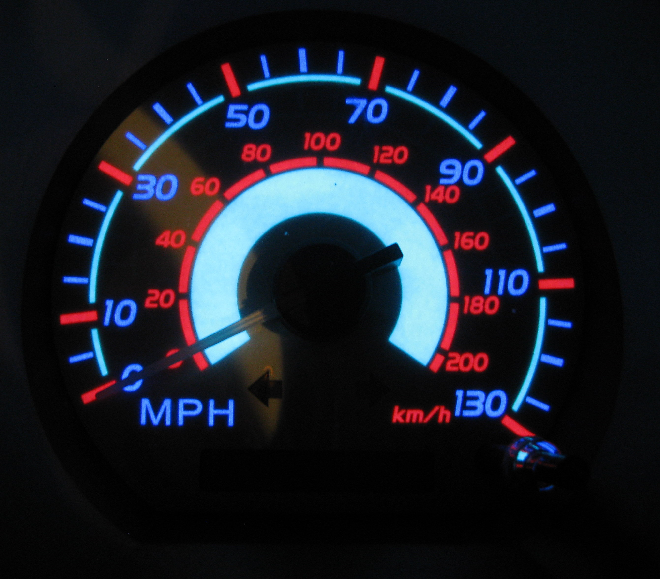 White / illuminating speedo dial dash fascia kit for Toyota Hilux Mk6