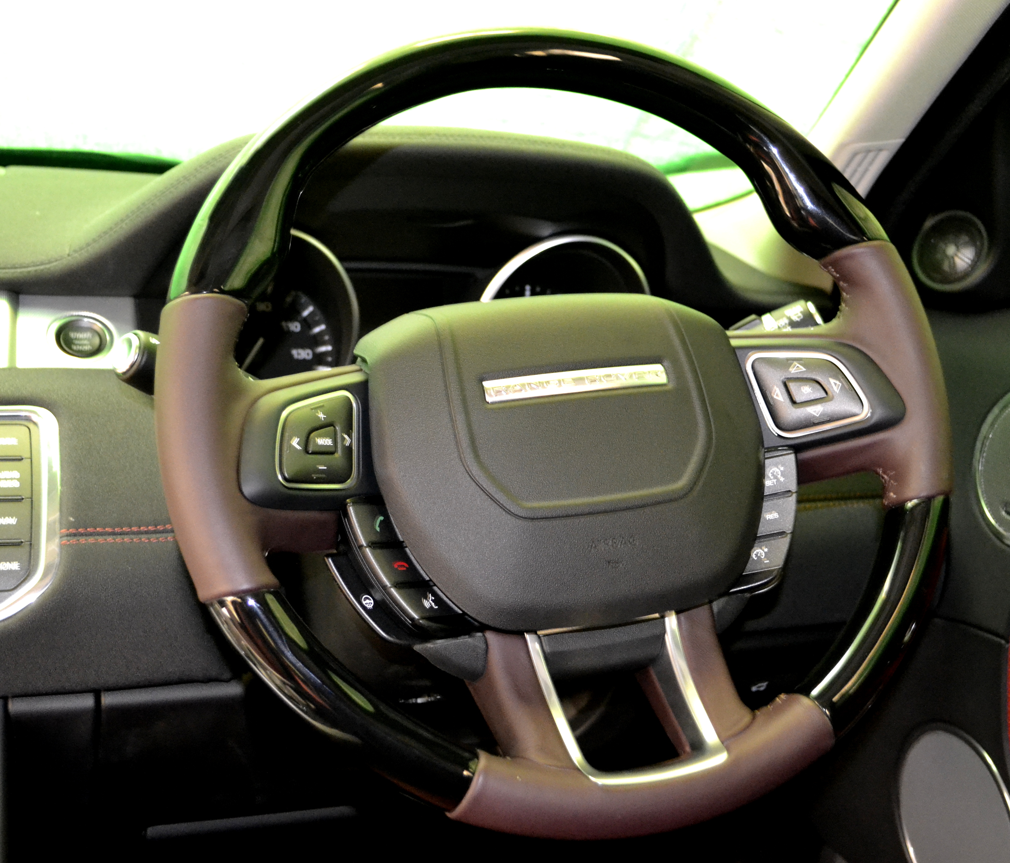 31129069820 range rover