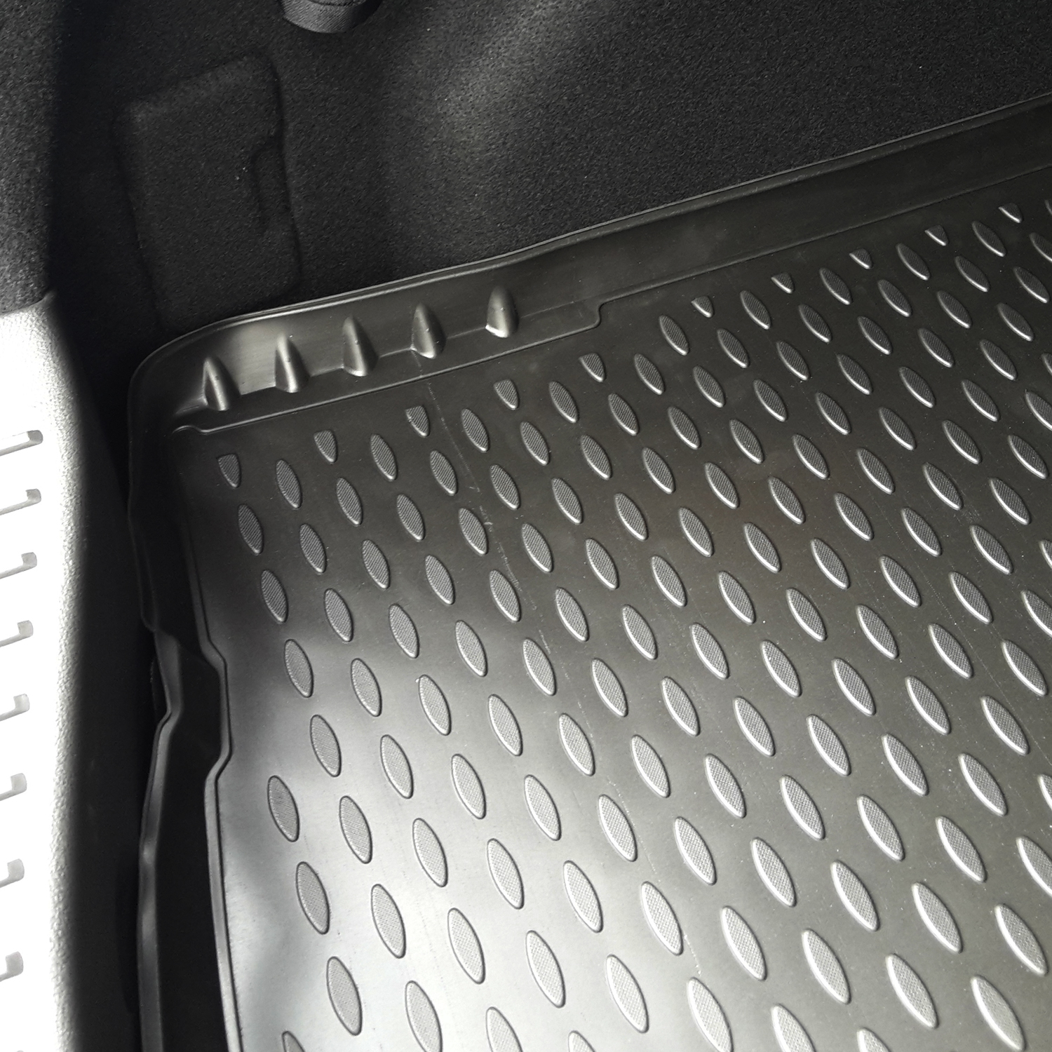 Novline Tailored Rubber Boot Liner to fit Ford Focus MK3 Hatchback 11