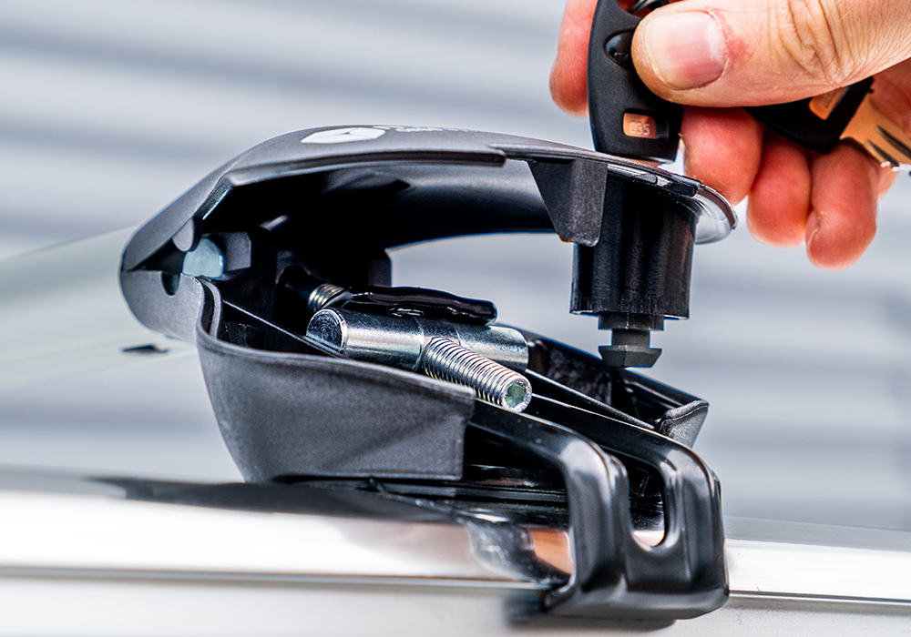 DriveDen Roof Bar Safety Advice