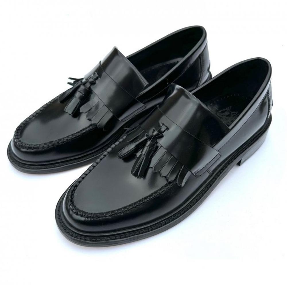 Delicious Junction Tassel Loafers Black