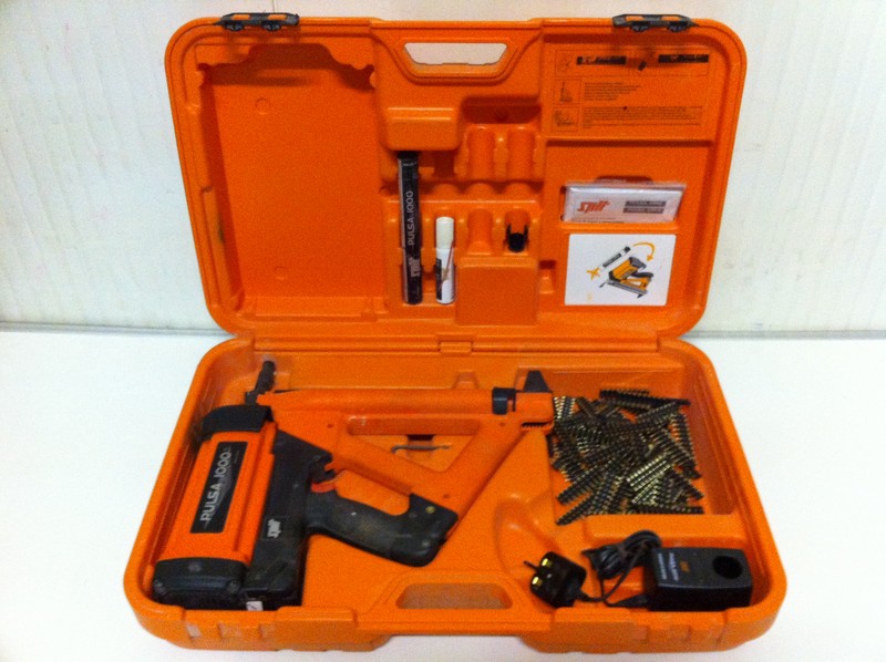 Paslode Spit Pulsa 1000 Gas Powered Cordless Nail Gun