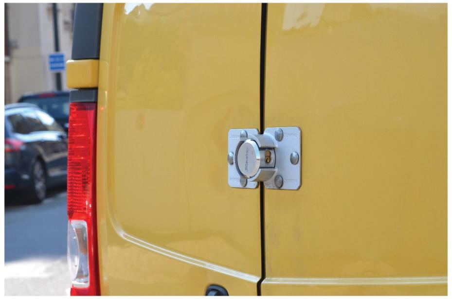 230mm Steel Heavy Duty Van Lock & Hasp - 736EURD