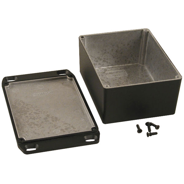 Hammond 1590WCFLBK Boîtier étanche moulé sous pression avec couvercle à bride 120 x 94 x 56,5 noir