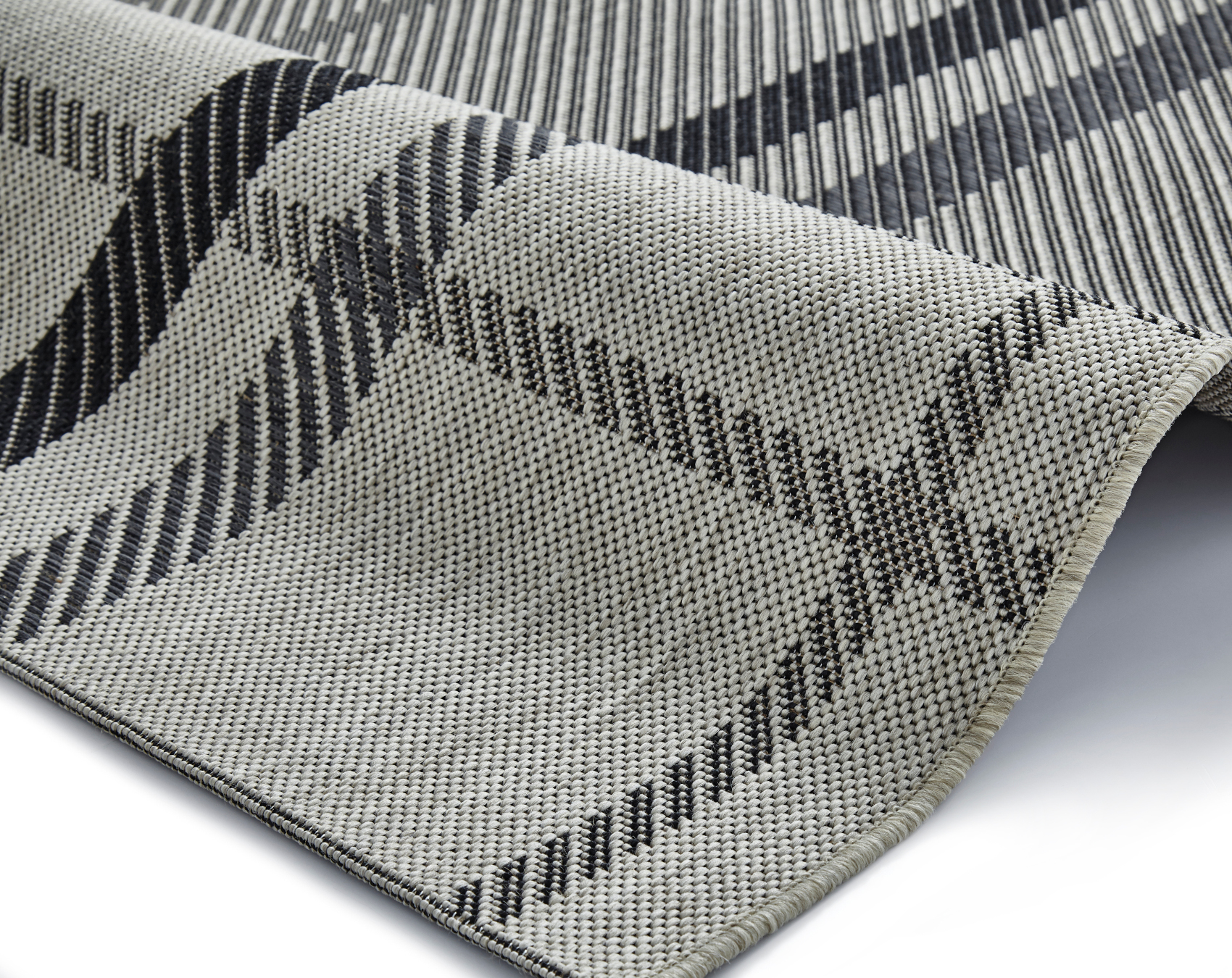 Breeze Tartan Check Rug Flat Weave Polypropylene Durable Indoor Or Photographs Are For Ilrative Purposes Only And Shades May Vary Please Note That Not All Combinations Be Available