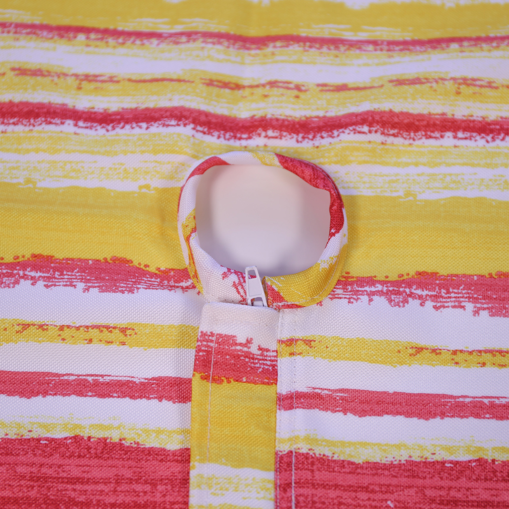 Striped Round Tablecloth Zip & Hole Outdoor Water & Fade Resistant Table Linen - Picture 11 of 12