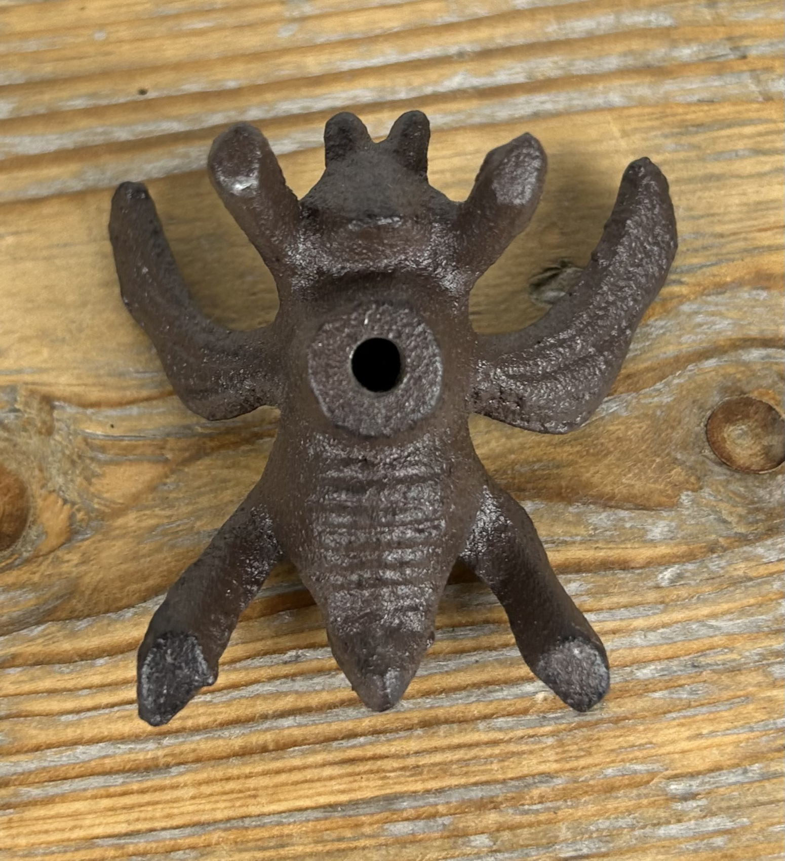 Bee Cast Iron Coat Hook Drawer Pull Handle Indoor Outdoor 1 2 3 4 Pack & Bolts - Picture 27 of 39