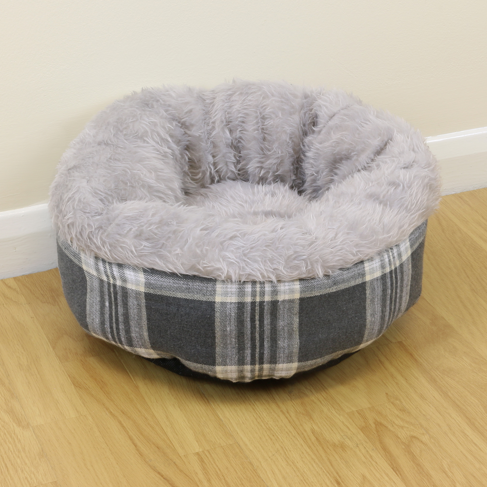 Small Grey Tartan Round Cat Kitten Dog Puppy Bed Soft Warm Plush Details About Small Grey Tartan Round Cat Kitten Dog Puppy Bed Soft Warm Plush Washable