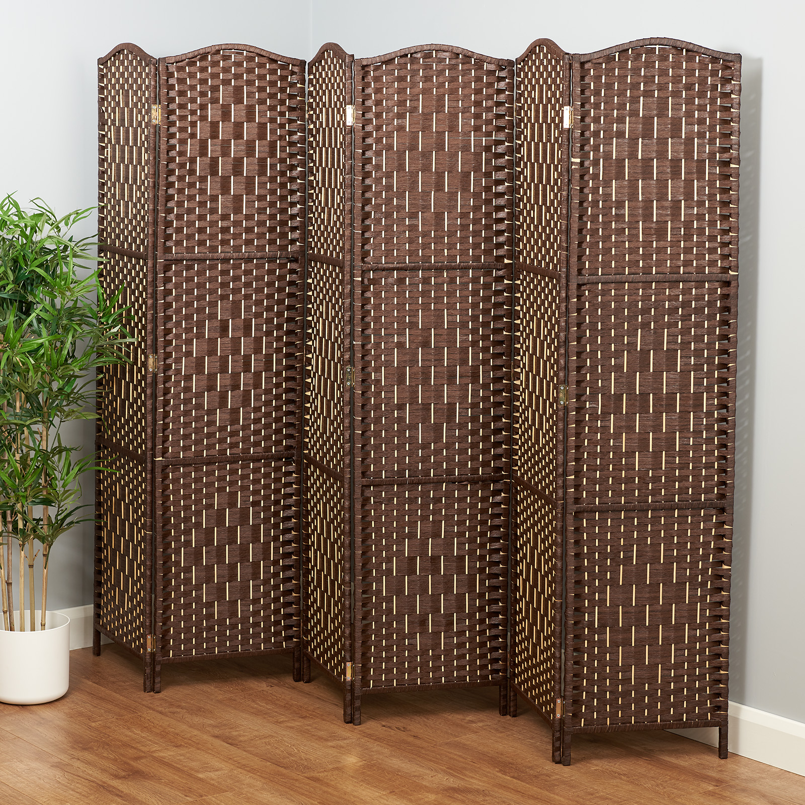 Solid Weave Hand Made Wicker Folding Room Divider Separator Privacy   Hartleys Brown 6 Panel Hand Made Wicker Room Divider In Living Room 