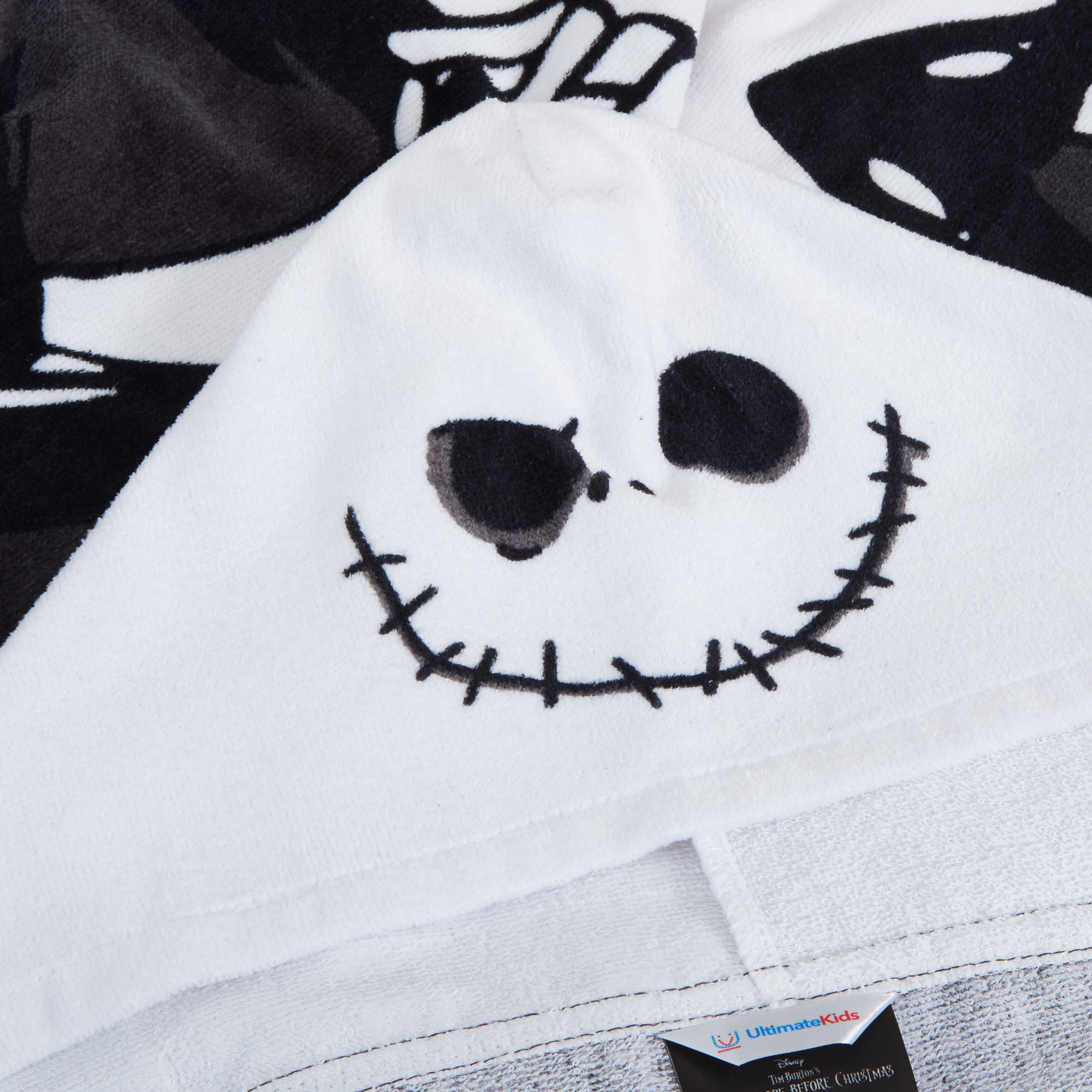 Nightmare Before Christmas Hooded Towel Poncho Beach Bath Towel Swimming Wrap - Picture 14 of 16