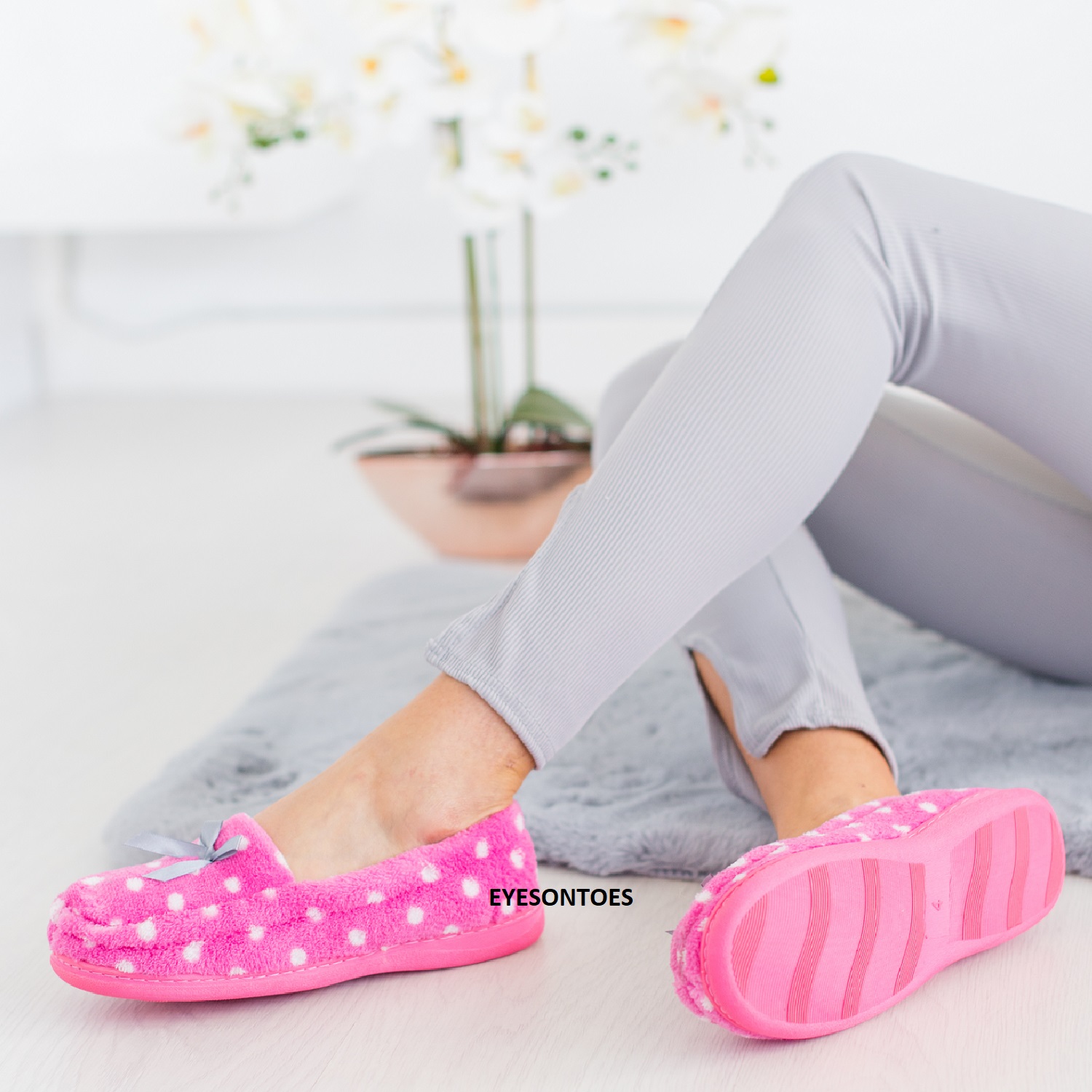 womens slippers size 3