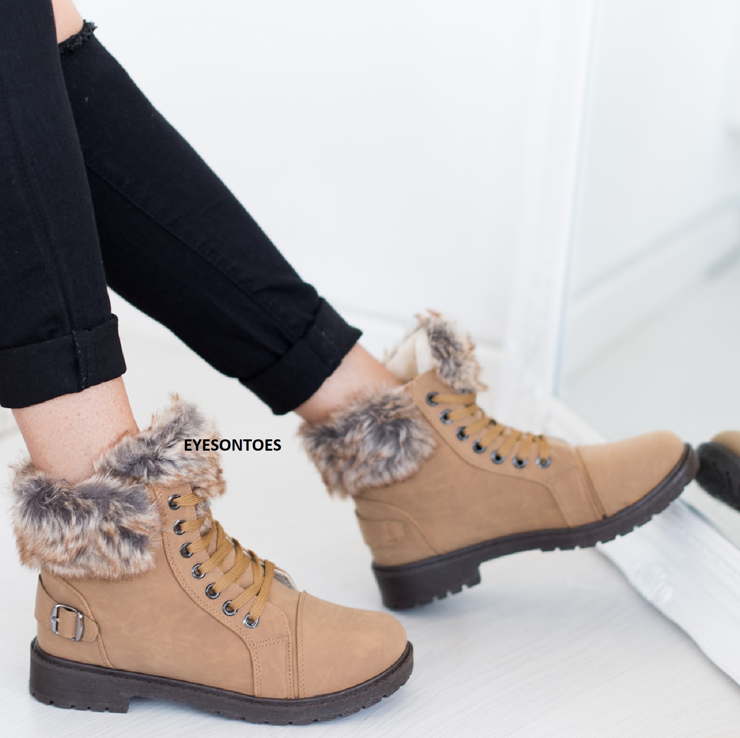thumbnail interactive-video image 1 of Women's Faux Fur Lined Combat Ankle Boots - Winter Hiking Shoes (UK Sizes 3-8) 1 of 2