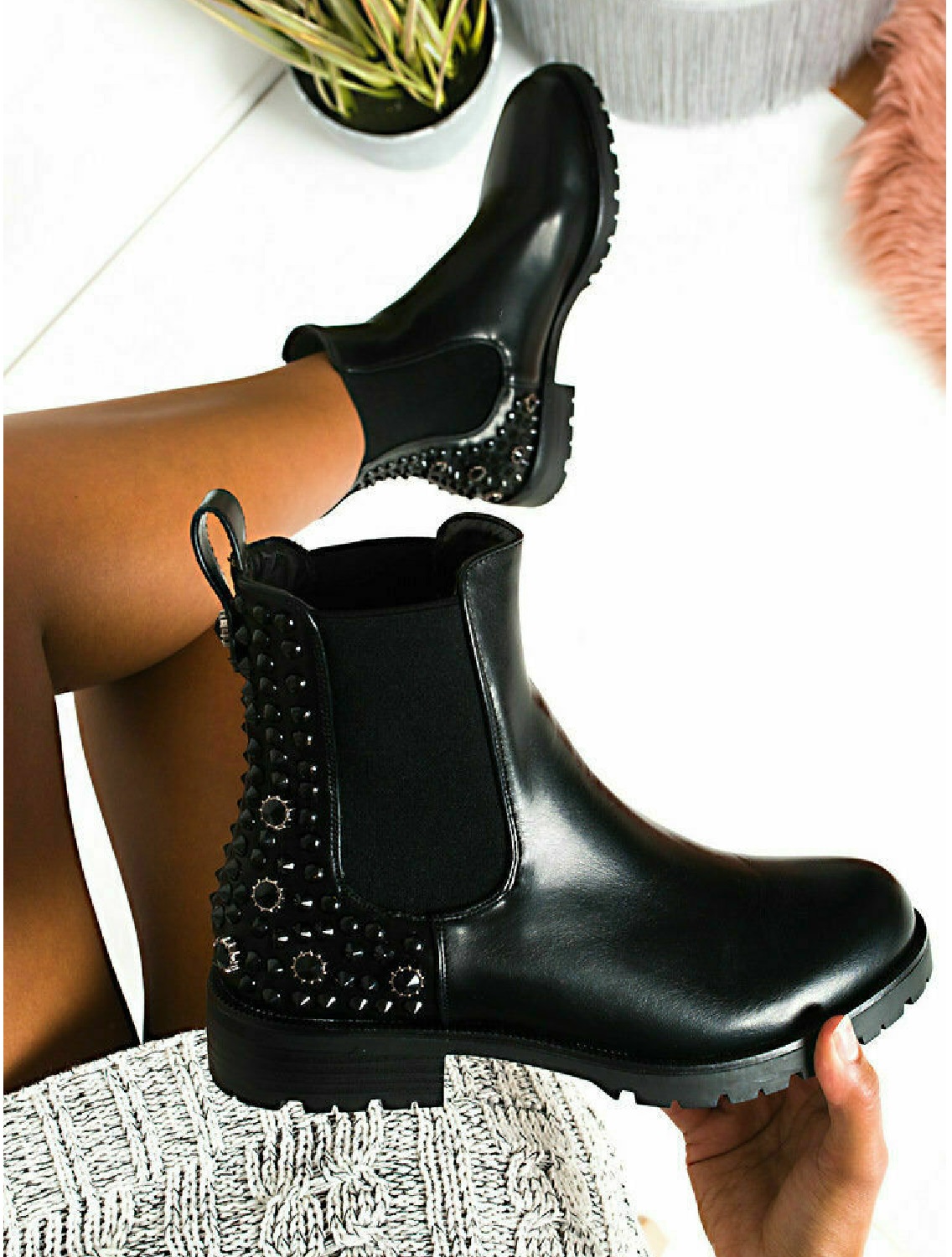 LADIES WOMENS CHELSEA ANKLE STUDDED DIAMANTE STUDS BLOCK FLAT HEEL SHOES BOOTS UN11091