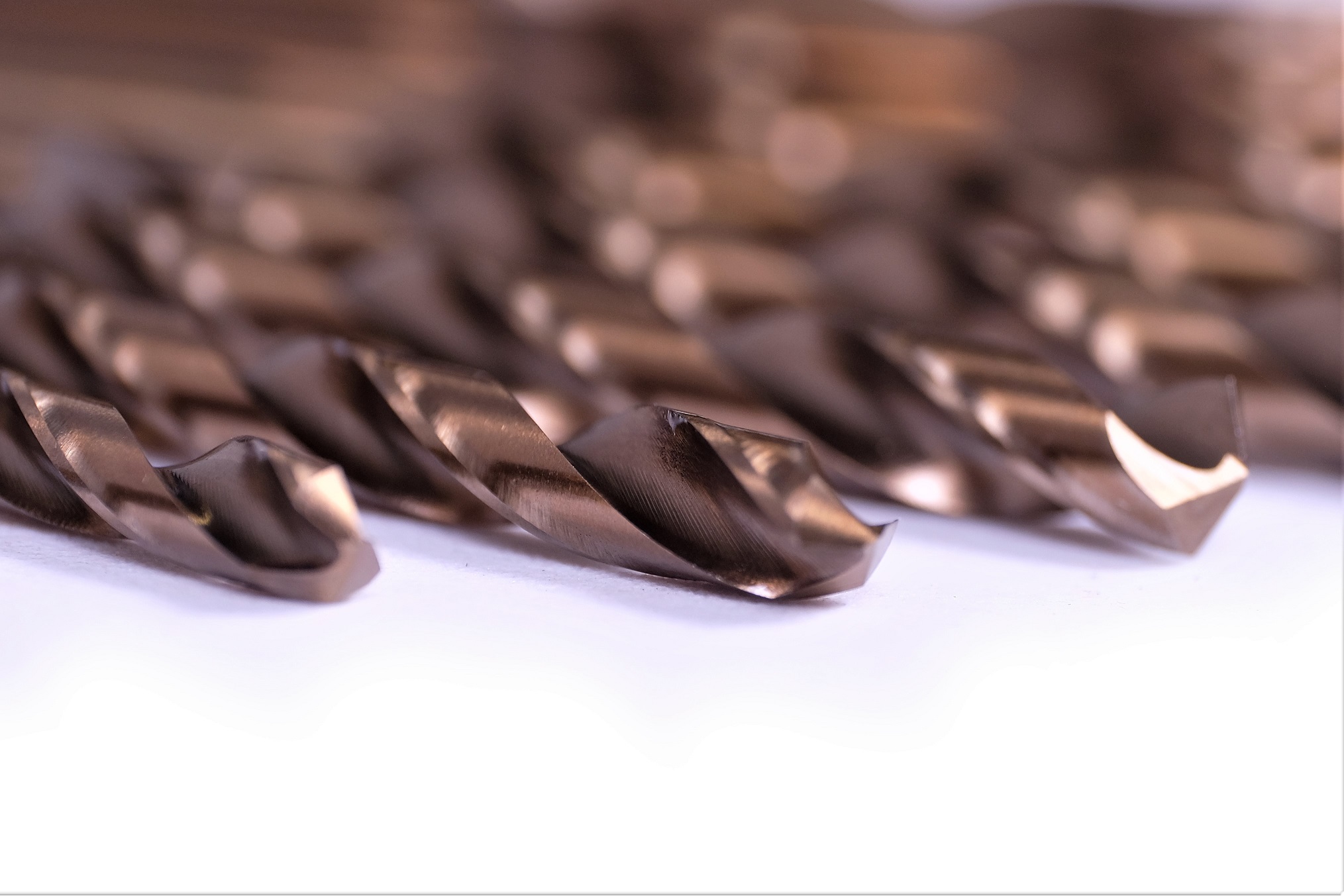 Motamec 19 Piece HSS Drill Bits Set 110mm High Quality DIN338 Metal Case Kit Business, Industry