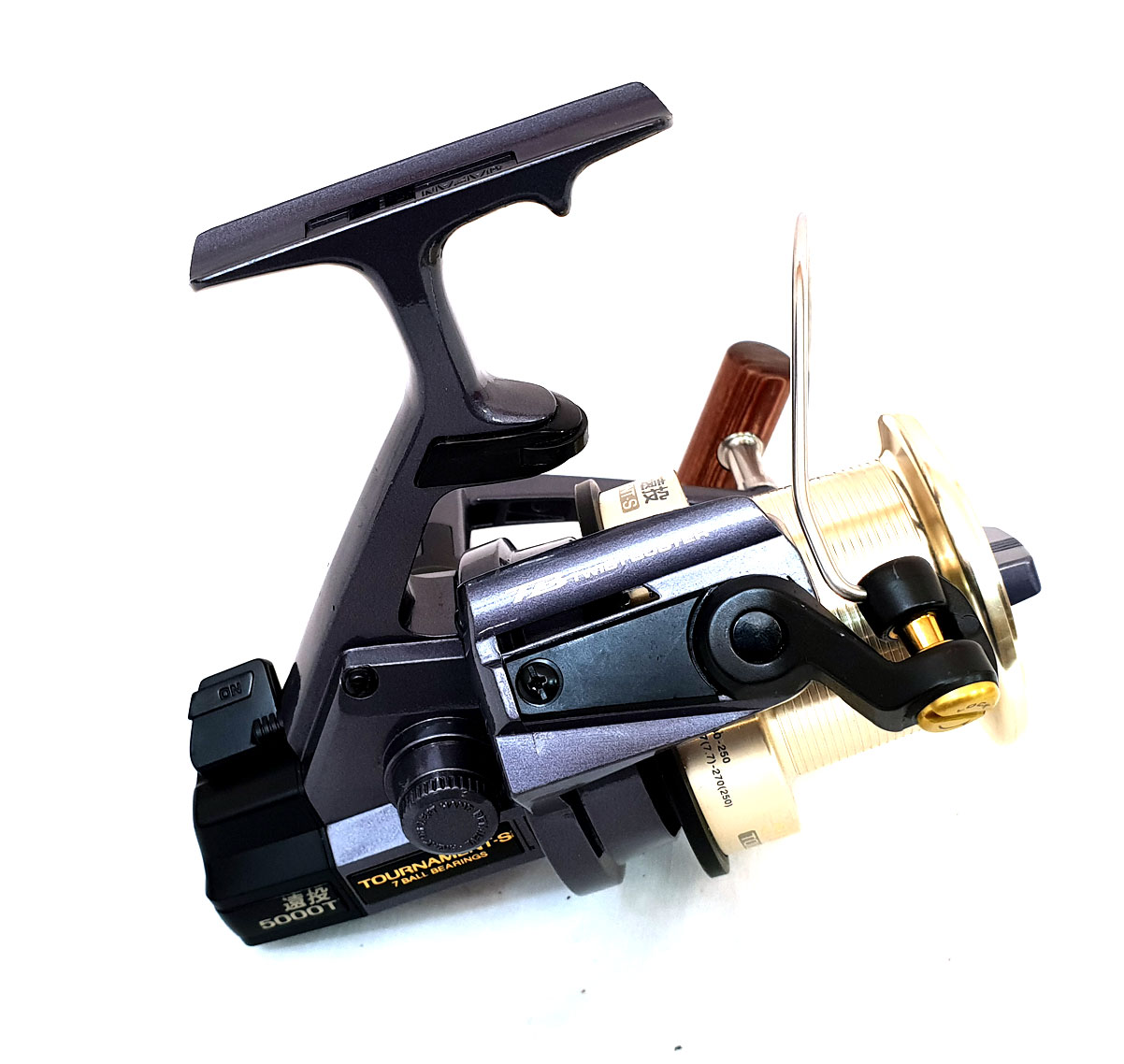 【日本産】 Daiwa Tournament-S 5000T Twist Buster Carp Fishing Reel リール