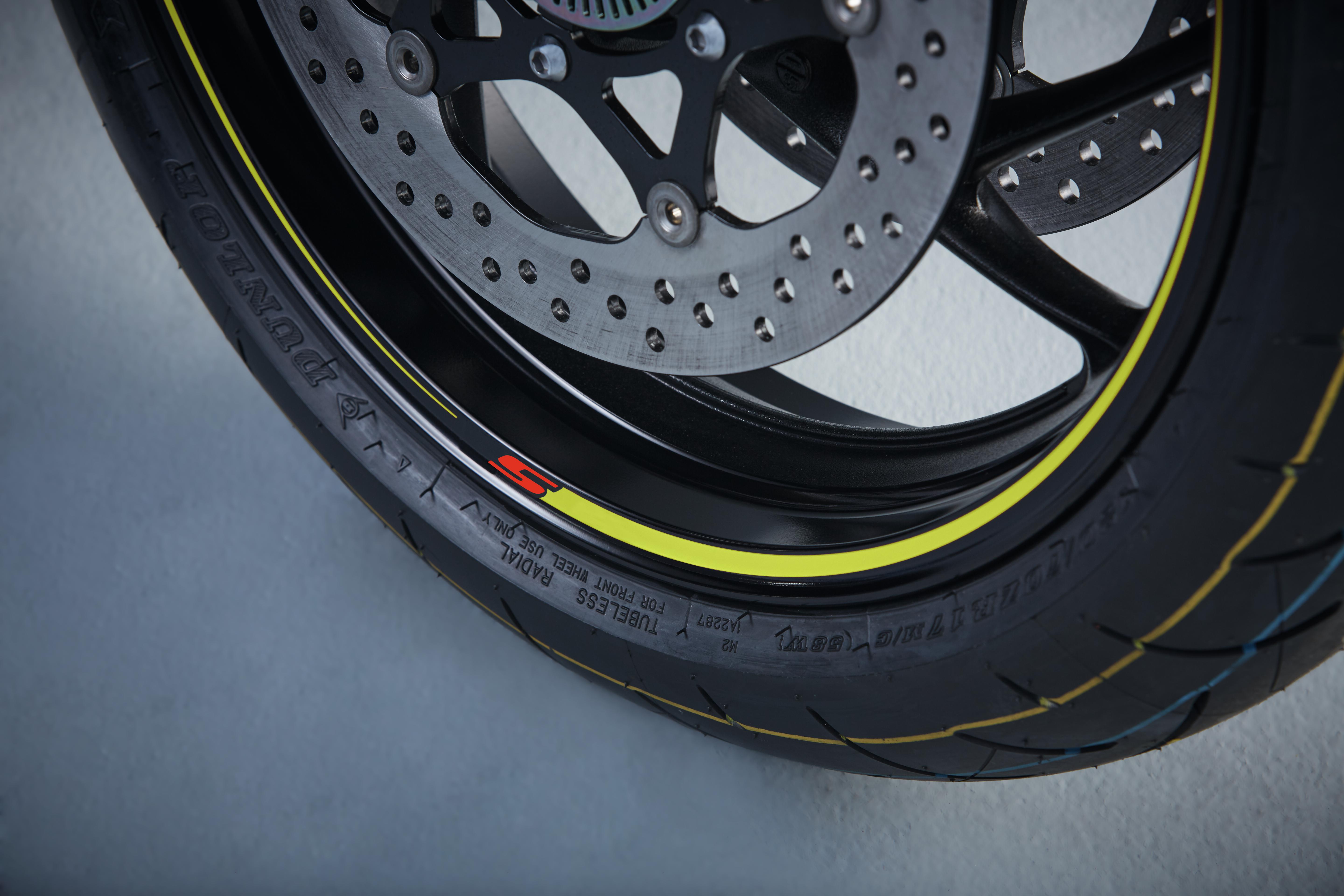 Suzuki Genuine Street GSX-S1000//A 2015-2016 Wheel Decal Outer 990D0-WHL02-YEL