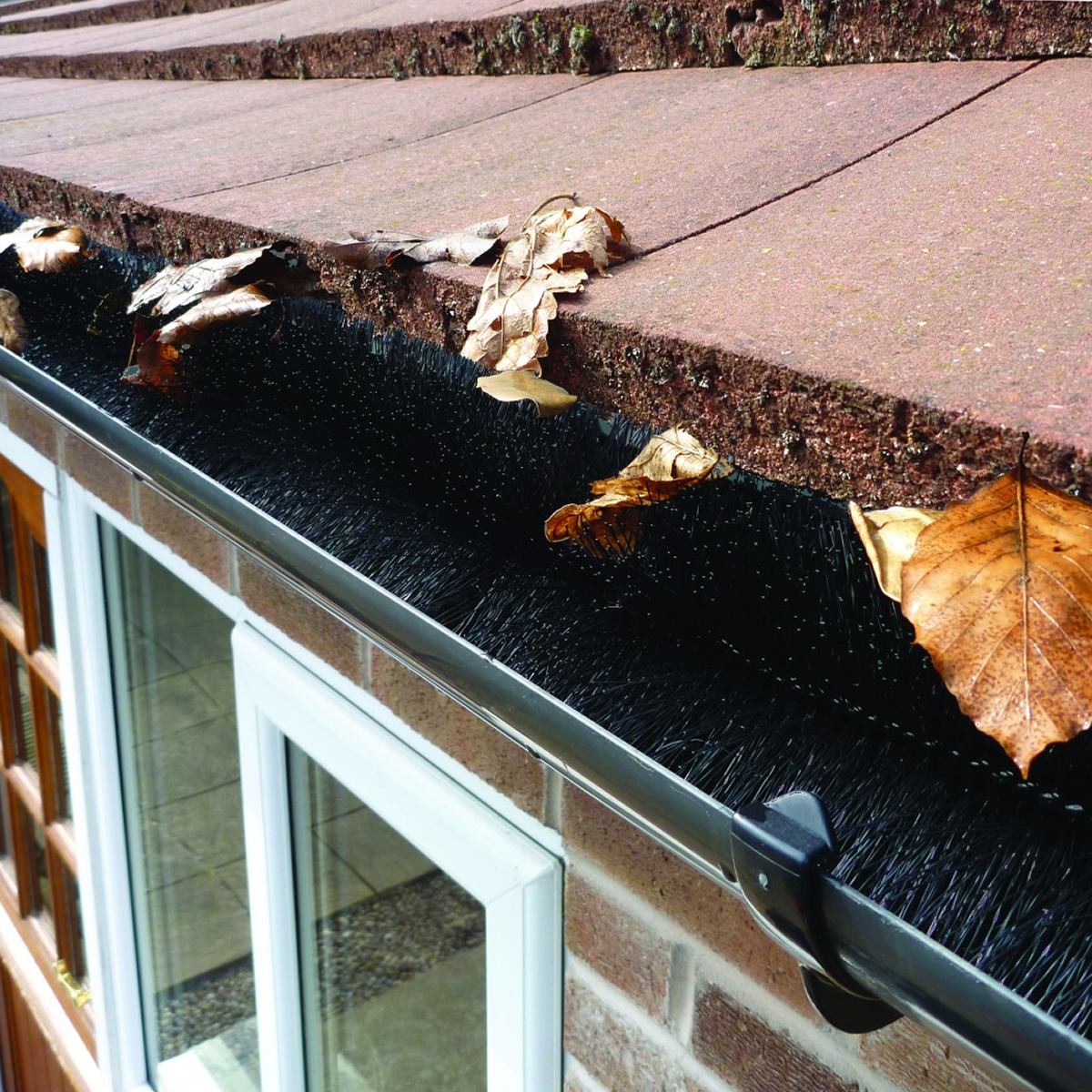 Gutter Brush Protection 4-16M// Leaf and Debris Free // All Lengths Available
