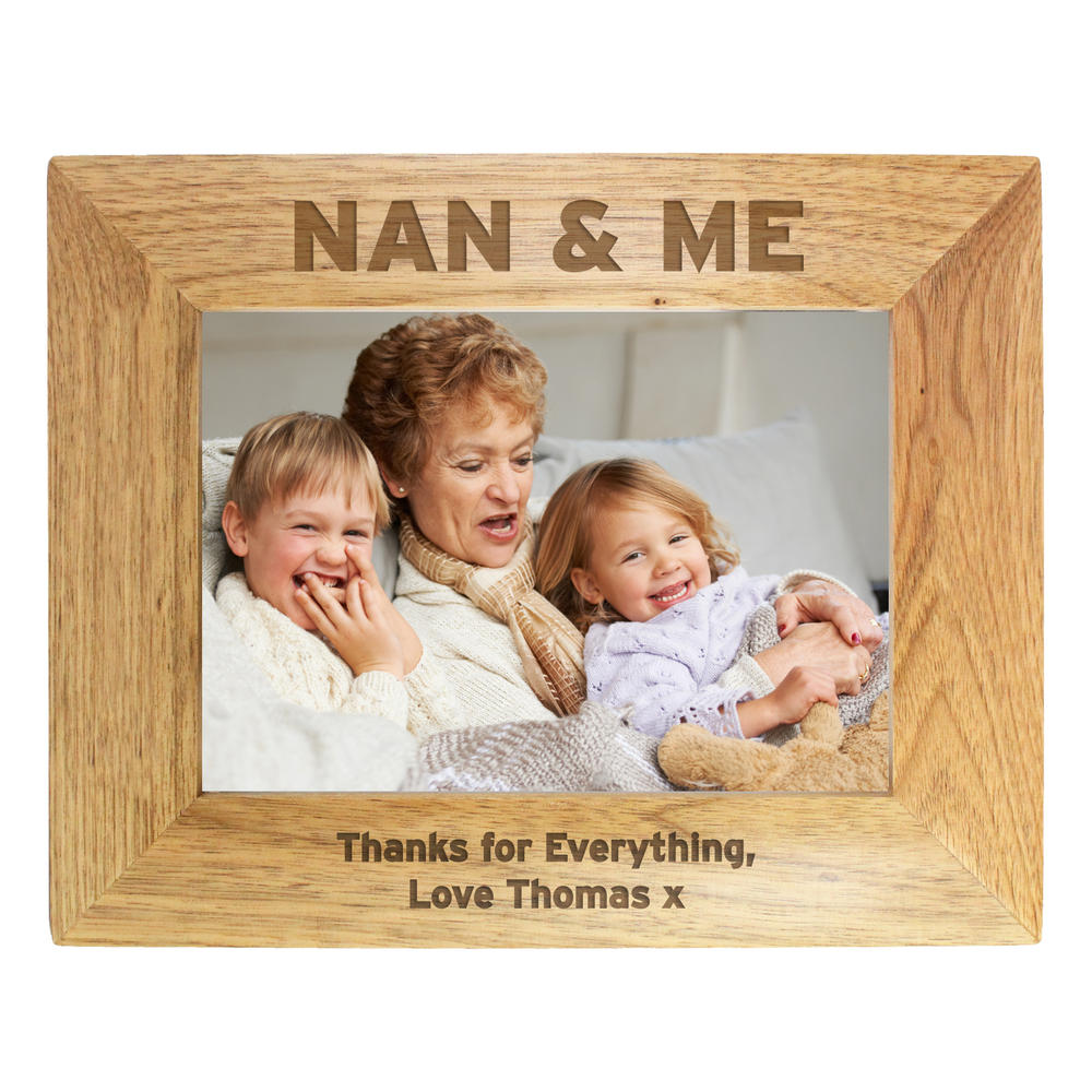 Personalised Nan & Me 7x5 Landscape Wooden Photo Frame Personalise It