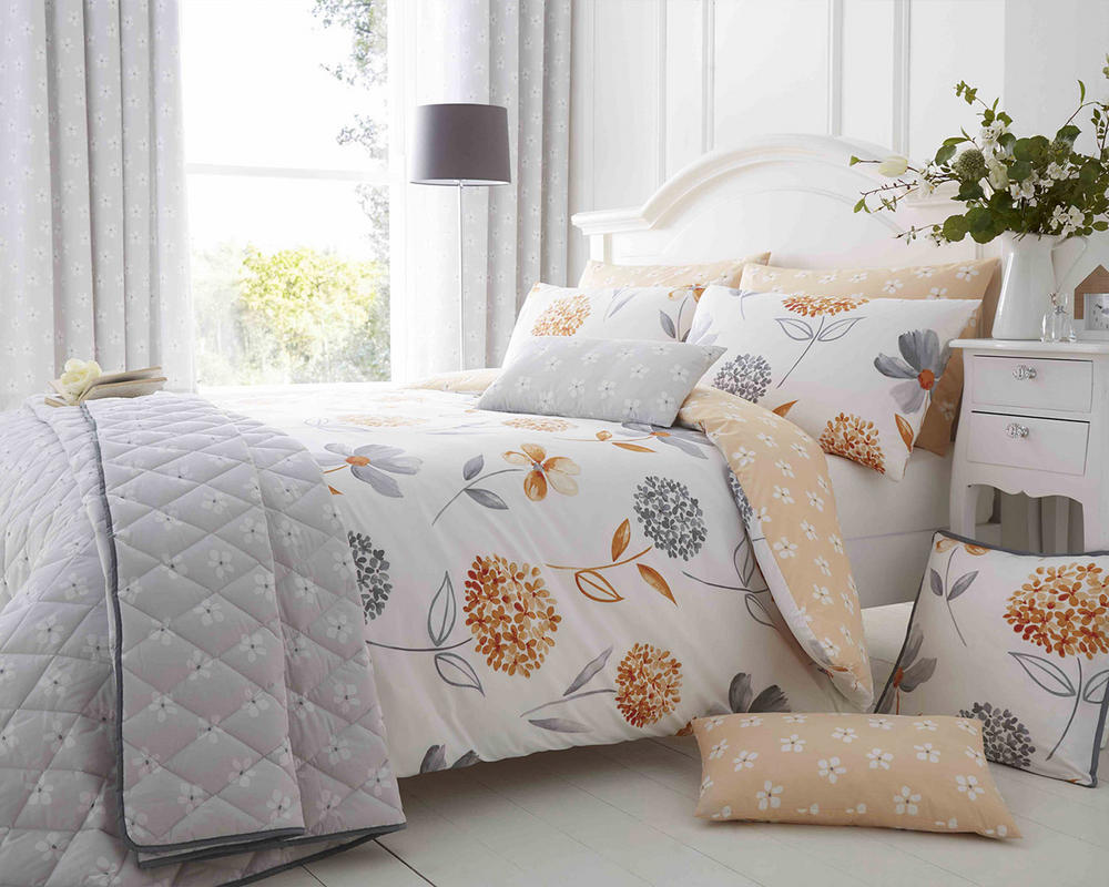 Caroline Duvet Set With Accessories In Spice Duvet Sets