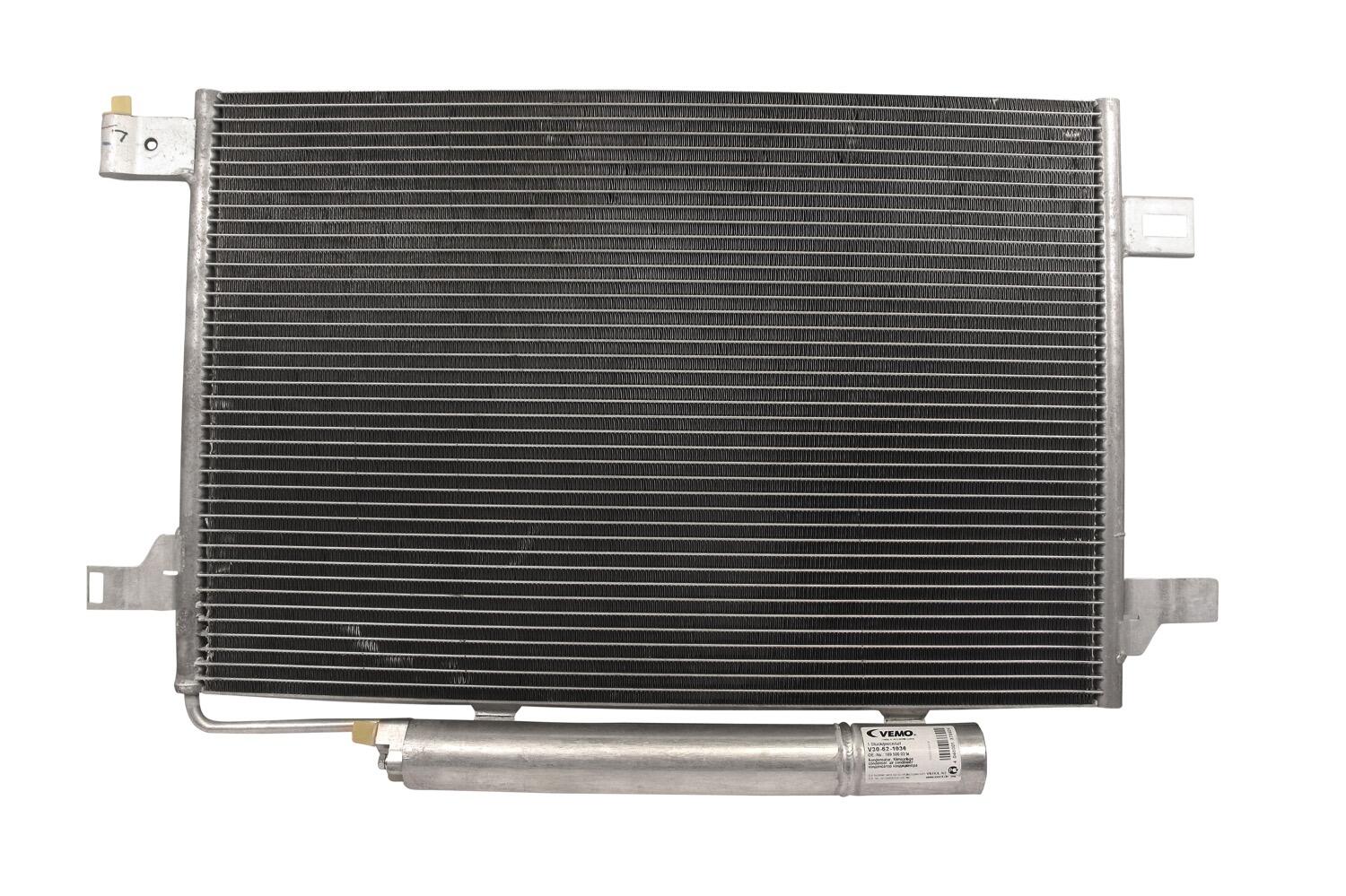 VEMO Condenser, air conditioning V30-62-1036